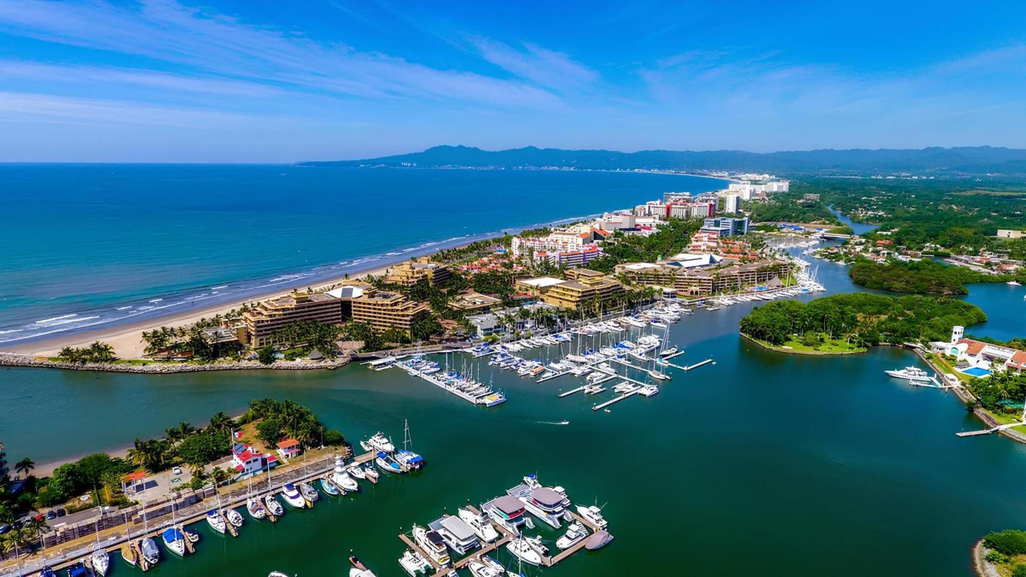 Stylish Peninsula Golf 3Br Oasis With Pool Apartment Nuevo Vallarta Exterior photo